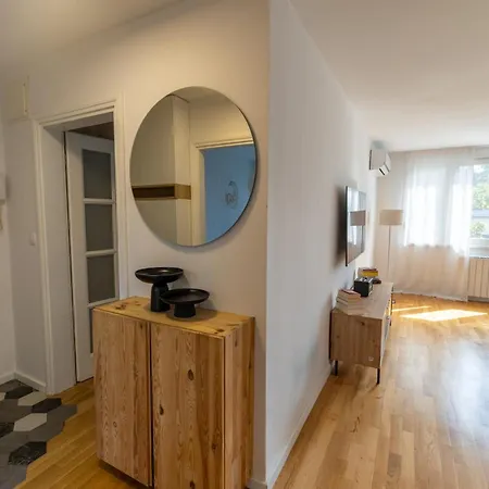 Urban Nest Grbavica * סראייבו