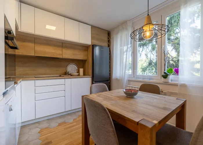 Urban Nest Grbavica * סראייבו